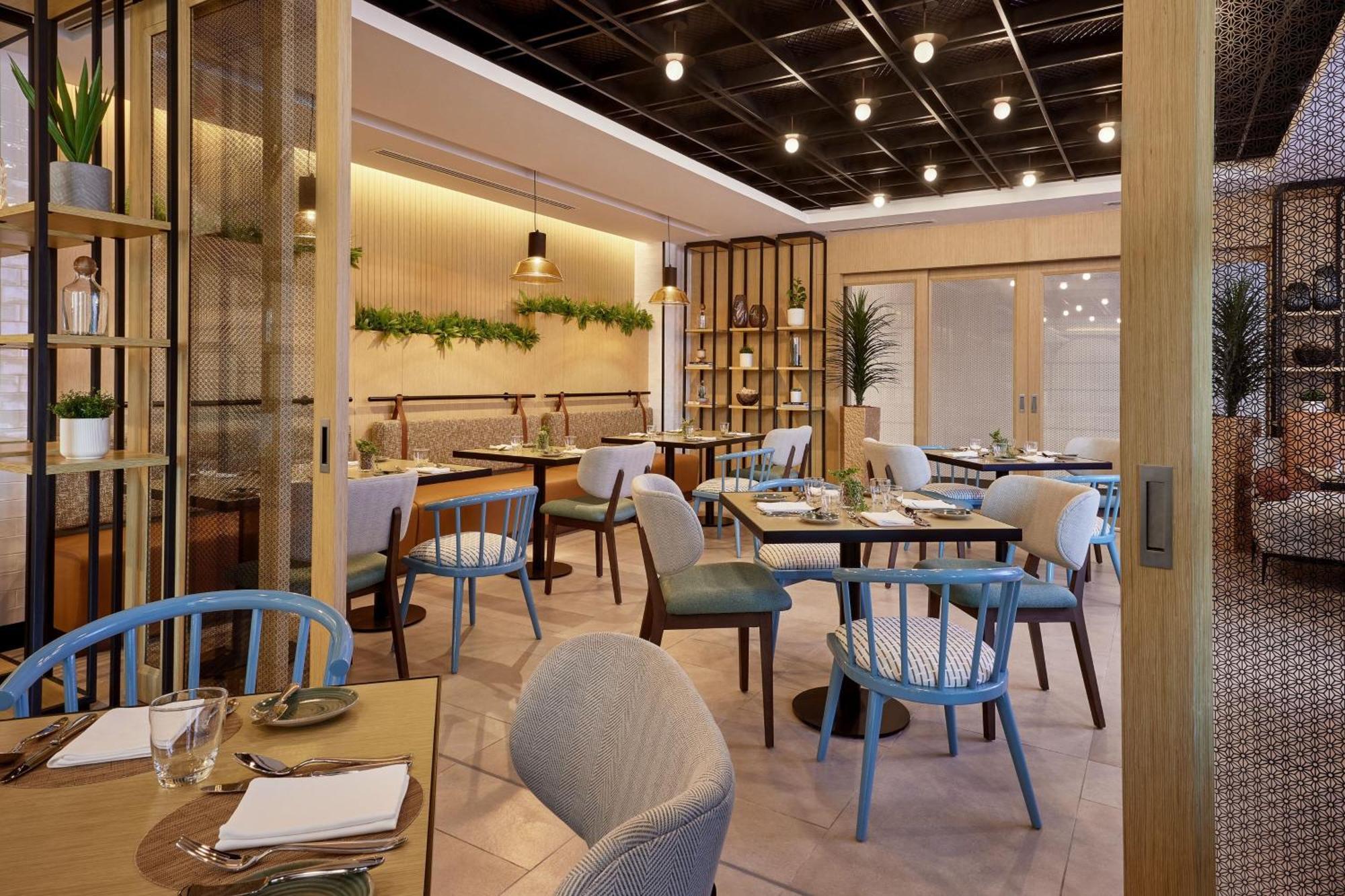 Courtyard By Marriott Jubail Hotel Exterior photo